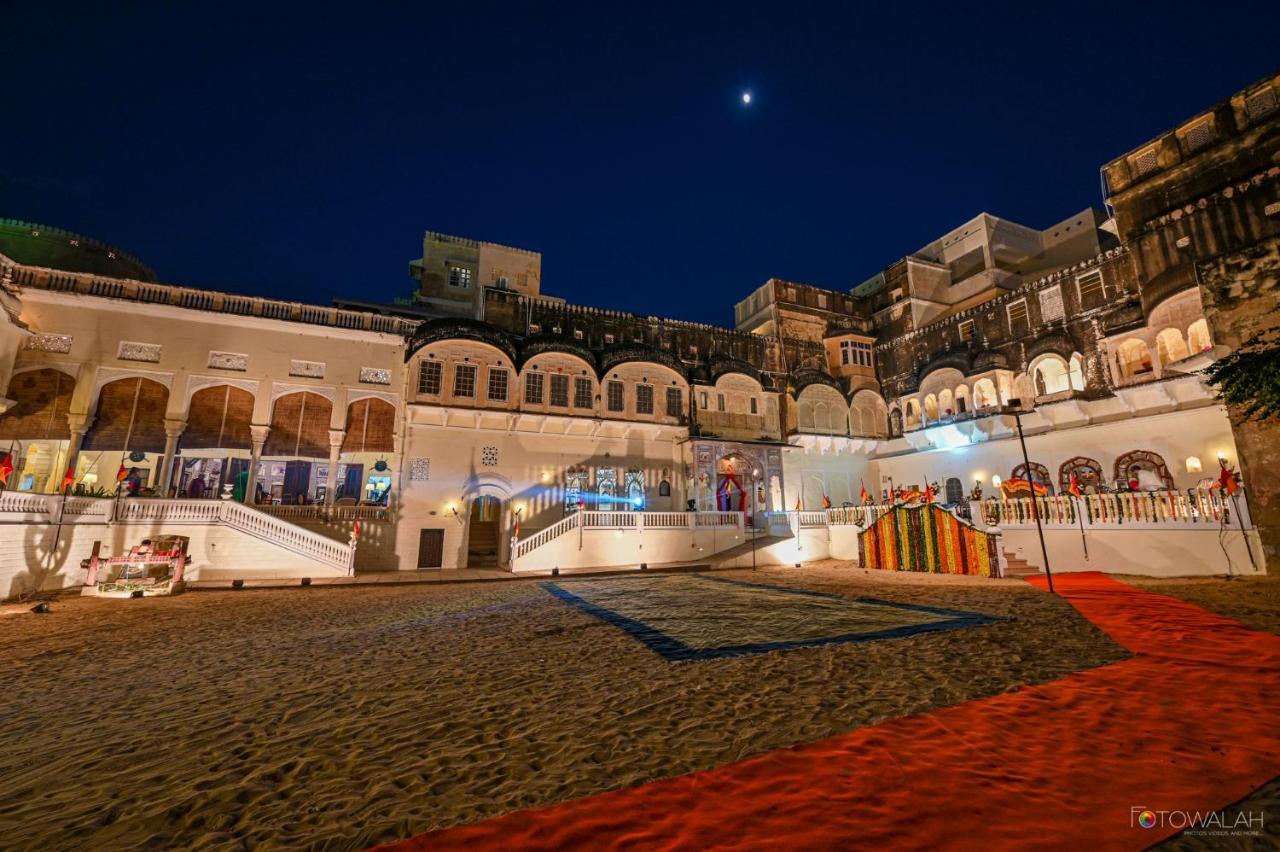 Hotel Castle Mandāwa Dış mekan fotoğraf